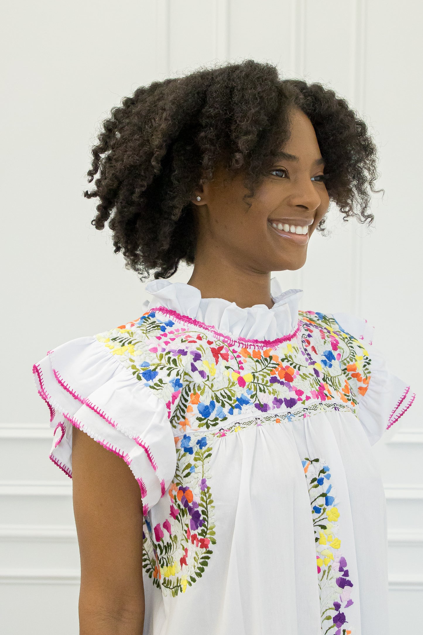 Mariana | Maxi White Multicolor with Ruffle collar Dress